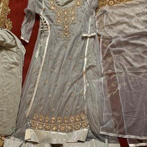 Used once 3 p medium party dress